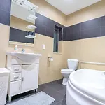 Luxurious Seafront Aparments - Chains Spinola San Ġiljan