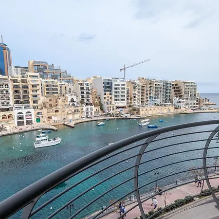 Luxurious Seafront Aparments - Chains Spinola Apartment Saint Julian's