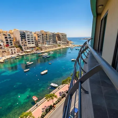 Luxurious Seafront Aparments - Chains Spinola Apartment *