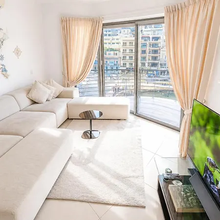 Luxurious Seafront Aparments - Chains Spinola Apartment *