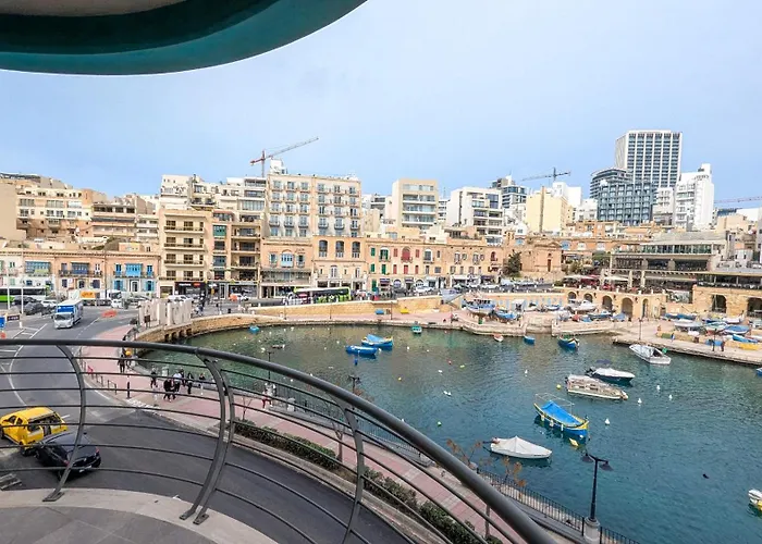 Apartment Luxurious Aparments - Chains Spinola Seafront *