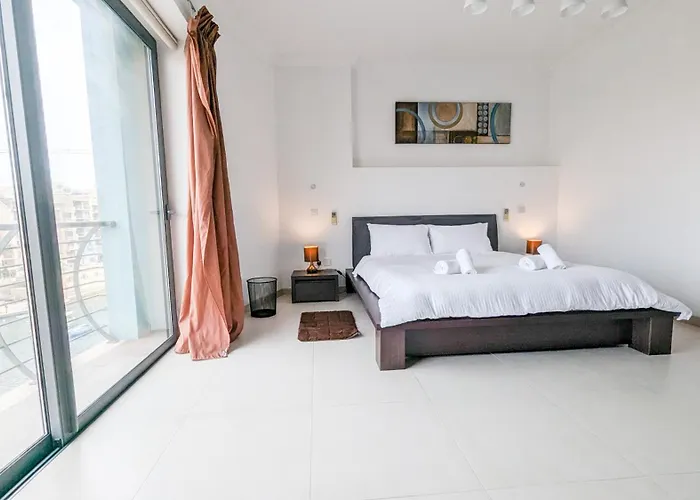 Luxurious Aparments - Chains Spinola Seafront * Saint Julian's