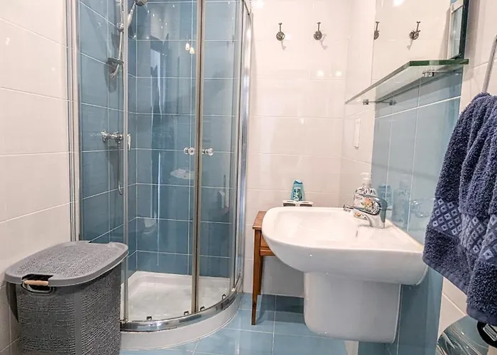 Luxurious Aparments - Chains Spinola Seafront